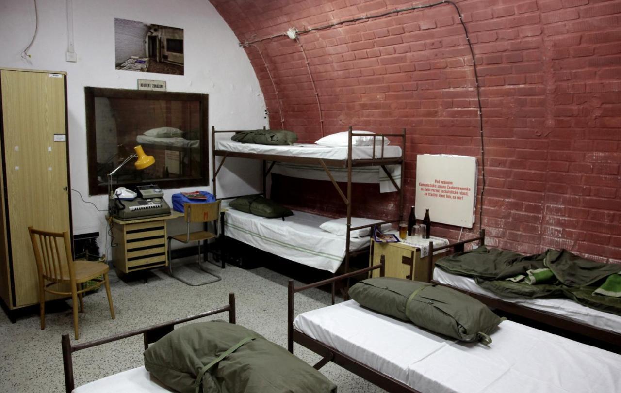 Albergue 10-Z Bunker Brno Habitación foto